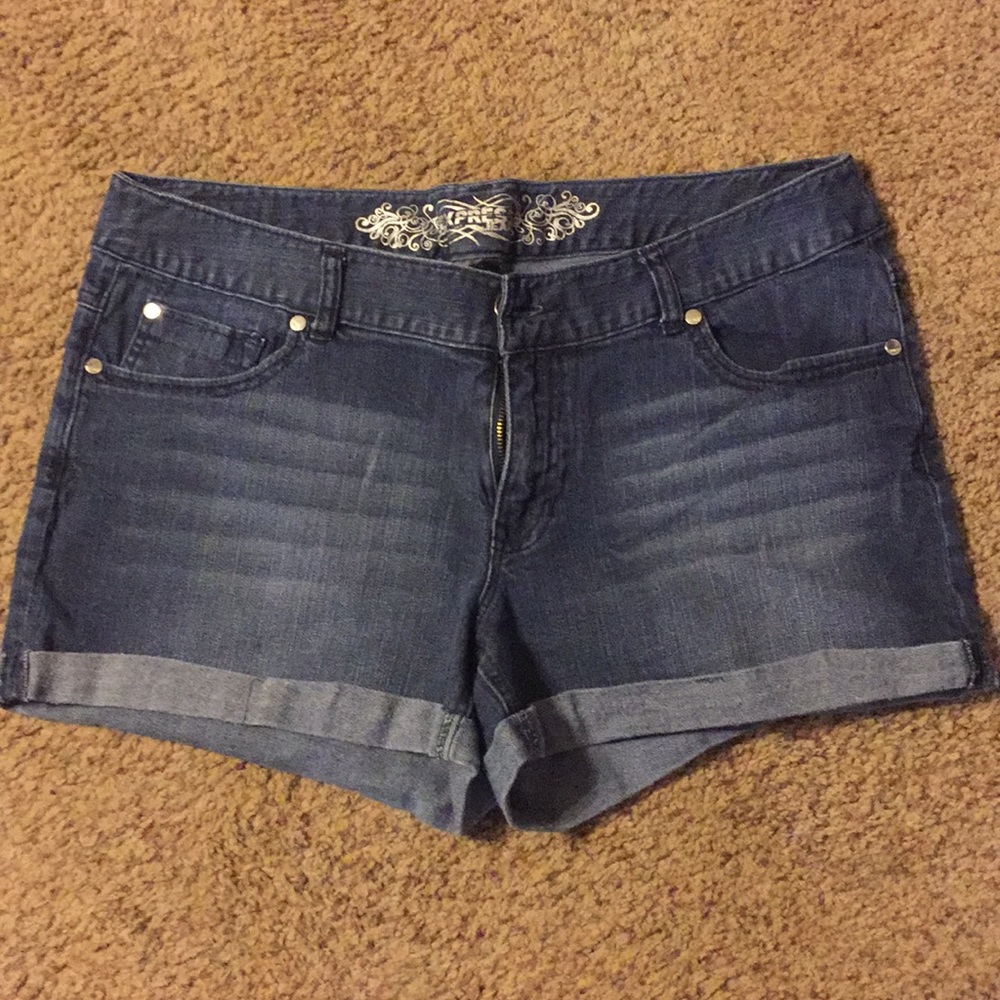 Women’s Denium Shorts - Size 14